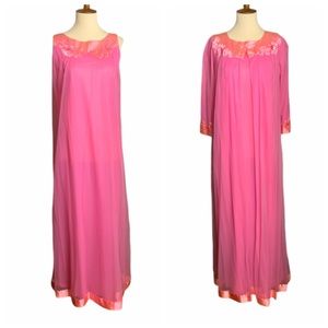 50’s/60’s long pink peignoir nightgown set, S